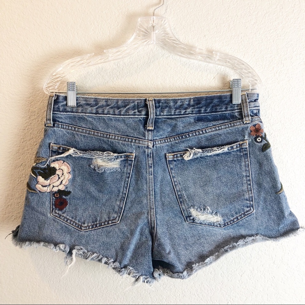 Abercrombie & Fitch High Rise denim Jean short 12 - Picture 5 of 8